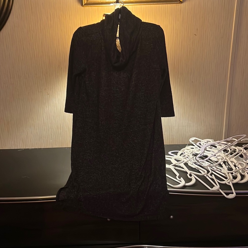 Girls quarter length sleeve